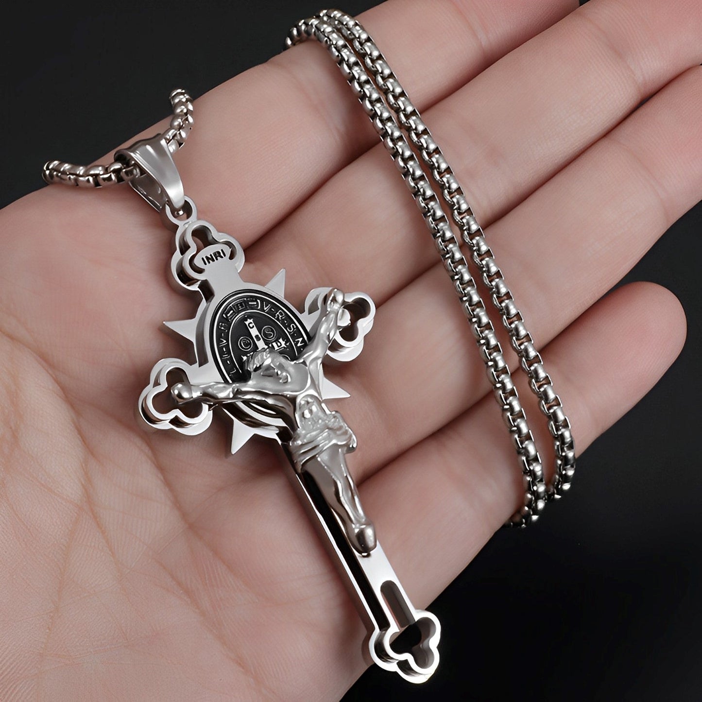 Colar Cruz de São Bento Suprema - Compre 1, leve 2 [Compre 1 Colar e Receba o 2º Totalmente Grátis]